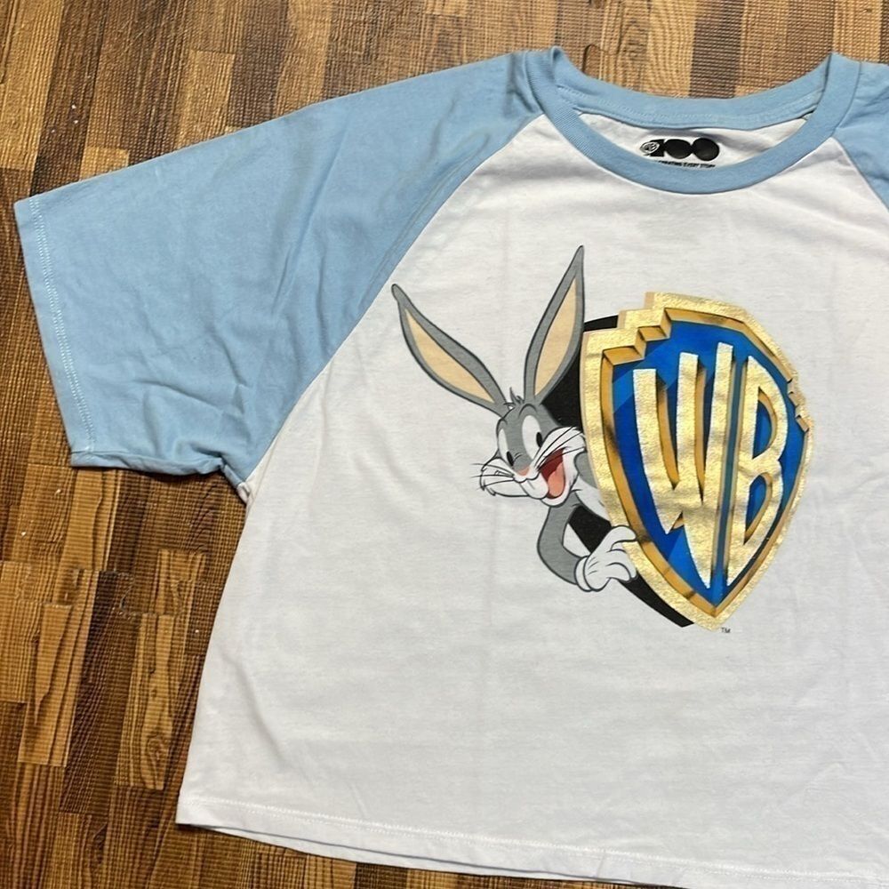 Warner Bros. 100th celebration Bugs Bunny oversize crop woman’s T-shirt size M - Picture 3 of 9